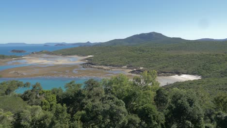 Panorama-Von-South-Whitehaven-Lookout-Bei-Ebbe-In-Whitsundays,-Australien