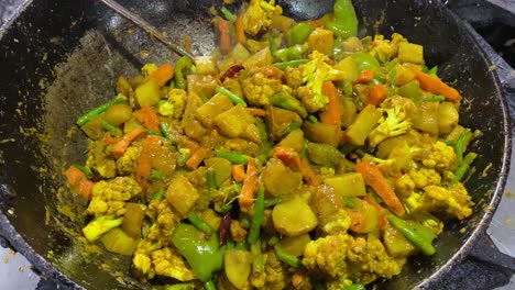Verduras-Fritas-Para-Preparar-Khichdi