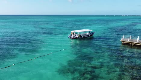 Montego-Bay-beach-in-Montego-Bay-Jamaica-a-popular-destination-for-locals-and-a-tourist-attraction