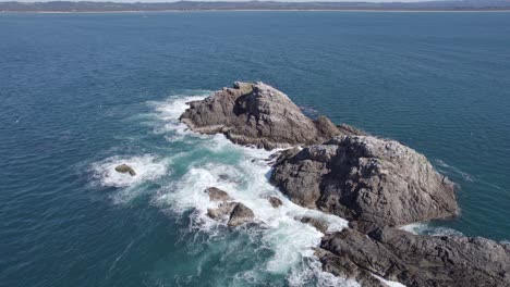 Aerial-View-Of-Julian-Rocks-Nguthungulli-Nature-Reserve-In-The-Tasman-Sea
