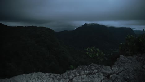 Mirando-Por-Encima-De-La-Cordillera-Hacia-El-Valle-De-Anton-En-Panamá