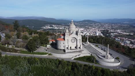 drone-pans-around-the-castle-of-viana-do-castelo-in-portugal-in-europe,-sunny-weather