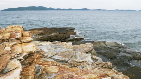 Scenic-Seascape-and-rock-in-the-daytime-of-Khao-Laem-Ya-National-Park,-Rayong,-Thailand