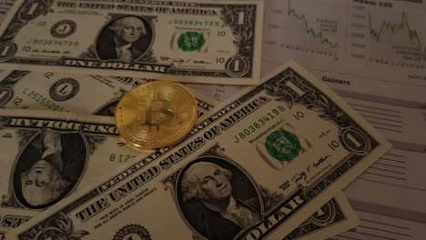 Gold-Bitcoin-Auf-Us-dollar-Auf-Finanzpapier
