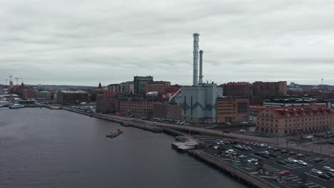 Aerial-Dolly-shot-of-Gothenburg-city,-Sweden-during-overcast-day