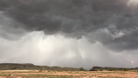 Blitz-Während-Eines-Sturms-In-St.-George,-Utah