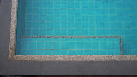 Ripple-Water-in-swimming-pool