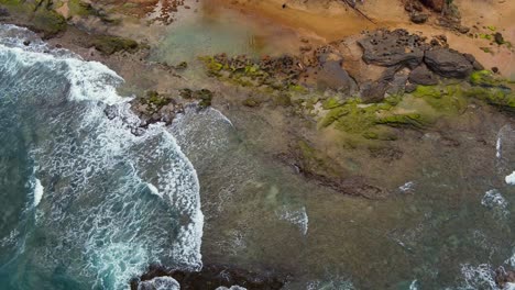 Vista-Superior-De-La-Costa-De-Loiza-Cerca-De-Punta-Cangrejos-Puerto-Rico