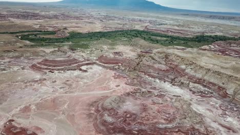 Luftbild-Auf-Seltsamen-Felshügeln-In-Der-Nähe-Der-Mars-wüstenforschungsstation-In-Utah-Usa