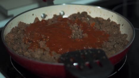Sauce-Poured-on-Ground-Beef
