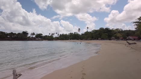 Schöne-Aussicht-Auf-Playa-Rincon,-Samana,-Dominikanische-Republik
