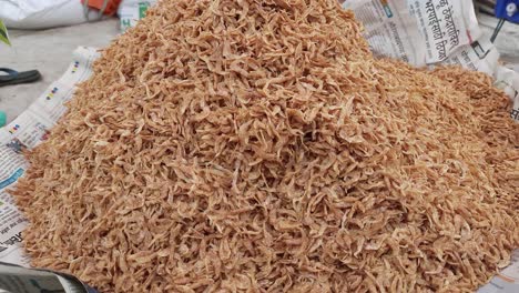 Dried-Fish-Small-Size-Jhinga-Prawns-Ready-To-Sale-At-Market-Place-In-India---Dry-Jhinga-Fish