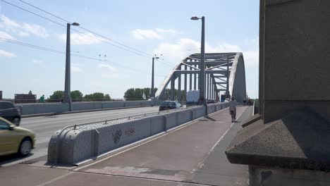 Puente-John-Frost-En-Arnhem,-Países-Bajos