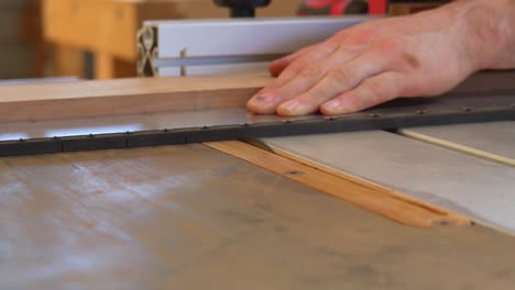 Cutting-fret-slots-on-ebony-fretboard-using-table-saw