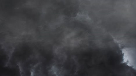 Fondo-Oscuro-De-Nubes-Cumulonimbus,-Tormenta-Eléctrica-4k