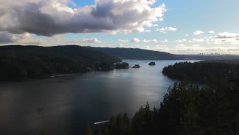 Beautiful-Scenic-View-of-the-Indian-River-Inlet-in-Deep-Cove,-North-Vancouver-on-a-partly-cloudy-day