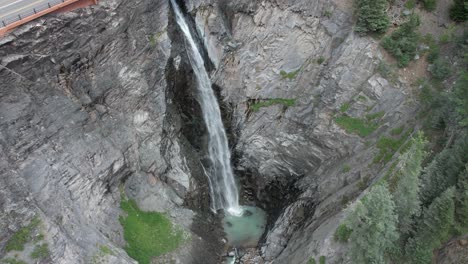Vista-Aérea-De-Las-Cataratas-De-Bear-Creek,-Ouray