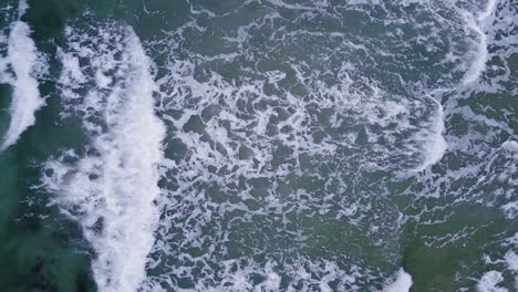 Aerial-footage-of-waves-crashing