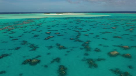 Cookinseln---Flitterwocheninsel-Einsames-Paradies