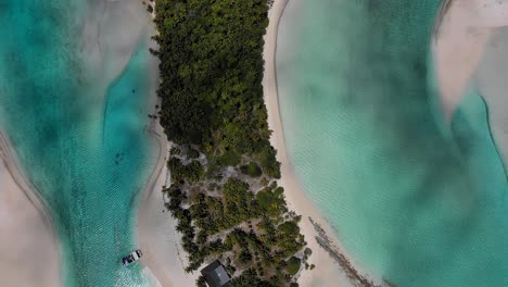Cook-Island---Flug-über-One-Foot-Island-Resort