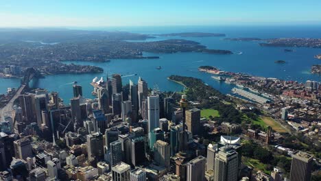 Sydney---Turmauge-Luftflug