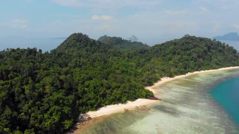 Aerial-shot-of-beautiful-tropical-island-on-Andaman-Sea-in-Thailand---Koh-Kradan