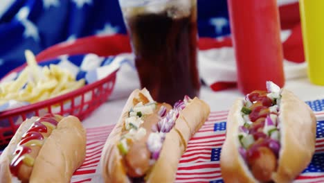 Hamburgers-and-cold-drink-served-on-American-flag