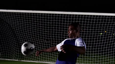 Soccer-player-controlling-ball-on-his-chest-4k