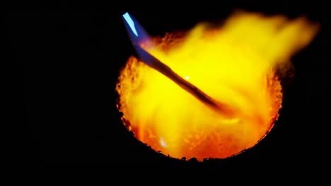 Acetylene-torch-melting-the-hot-metal-4k