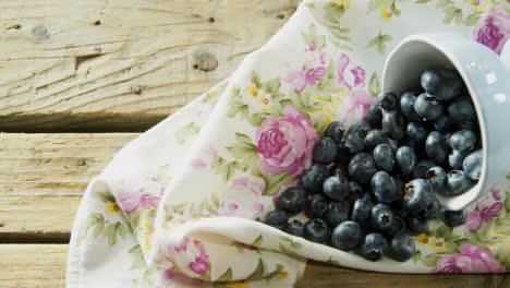 Spilled-blueberries-on-napkin-4k