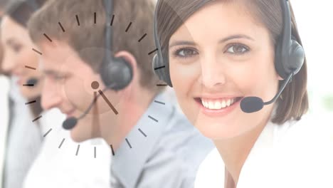 Smiling-woman-working-in-Callcenter