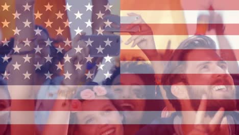 Bandera-Americana-Y-Multitud-Alegre