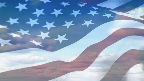 Bandera-Americana-En-Un-Cielo-Nublado-Brillante