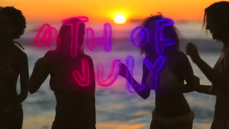 Text-Zum-4.-Juli-Und-Leute,-Die-Am-Strand-Feiern