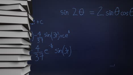 Montón-De-Libros-Y-Ecuaciones-Matemáticas-Y-Gráficos.