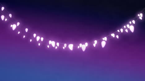 Leuchtende-Lichterkette-Auf-Violettem-Hintergrund
