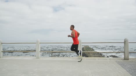 Side-view-man-with-prosthetic-leg-running