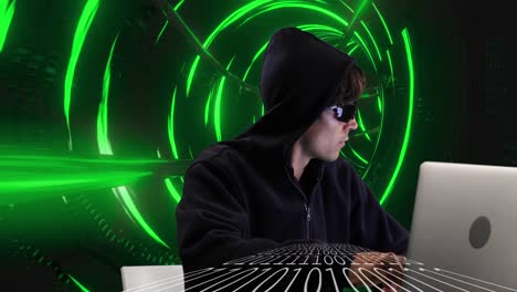 Männlicher-Hacker-Benutzt-Laptop-Gegen-Leuchtend-Grünen-Tunnel