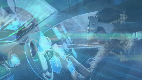Digitale-Symbole-Gegen-Eine-Frau,-Die-Ein-VR-Headset-Trägt-Und-Ein-Digitales-Tablet-In-Einem-Selbstfahrenden-Auto-Verwendet