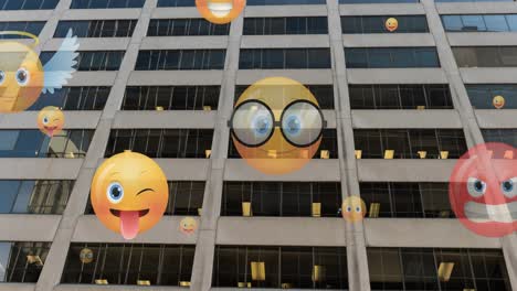 Animation-Von-Emoji-Symbolen,-Die-über-Ein-Modernes-Gebäude-Fliegen