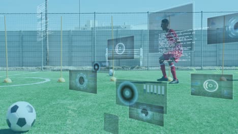 Animation-Von-Zielfernrohren-Und-Datenverarbeitung-Auf-Bildschirmen-über-Männlichen-Fußballspielern-Beim-Training