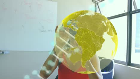 Animation-Eines-Globus-Mit-DNA-Strang-Netzwerk-Von-Verbindungen-über-Einer-Geschäftsfrau,-Die-Ein-VR-Headset-Trägt