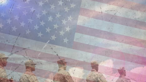Animation-Von-Soldaten-über-Der-Amerikanischen-Flagge