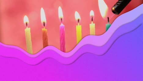 Animation-Von-Violetten-Wellen-über-Leichteren,-Angezündeten-Kerzen-Auf-Der-Geburtstagstorte