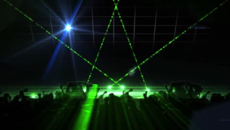 Digitale-Animation-Grün-Leuchtender-Lichter-über-Der-Silhouette-Tanzender-Menschen