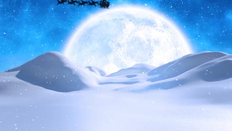 Schnee-Fällt-über-Die-Winterlandschaft-Und-Der-Weihnachtsmann-Im-Schlitten-Wird-Von-Rentieren-Am-Nachthimmel-Gezogen