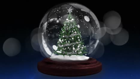 Animación-De-Estrellas-Fugaces-Y-Globo-De-Nieve-Con-árbol-De-Navidad-Sobre-Fuegos-Artificiales-Sobre-Fondo-Oscuro