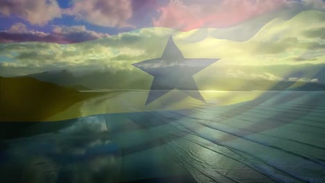 Animation-Der-Flagge-Ghanas,-Die-über-Der-Strandlandschaft-Und-Dem-Wolkenverhangenen-Blauen-Himmel-Weht