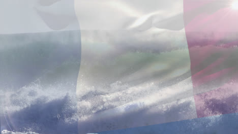 Animation-Der-Flagge-Frankreichs,-Die-über-Eine-Welle-Im-Meer-Weht