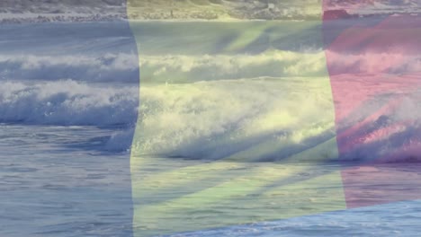 Digitale-Komposition-Der-Wehenden-Belgischen-Flagge-Gegen-Wellen-Im-Meer